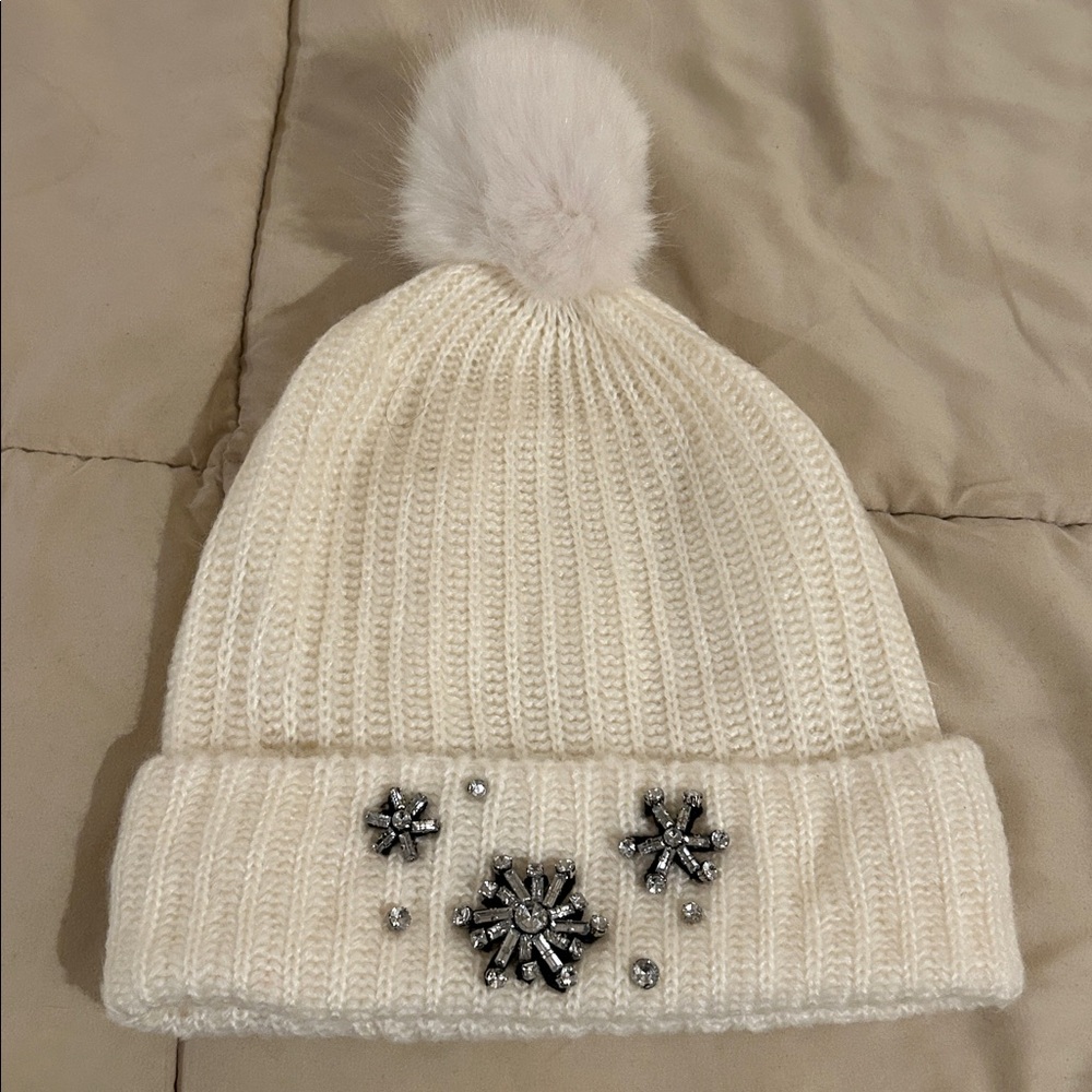 Victoria’s Secret winter hat - NWT